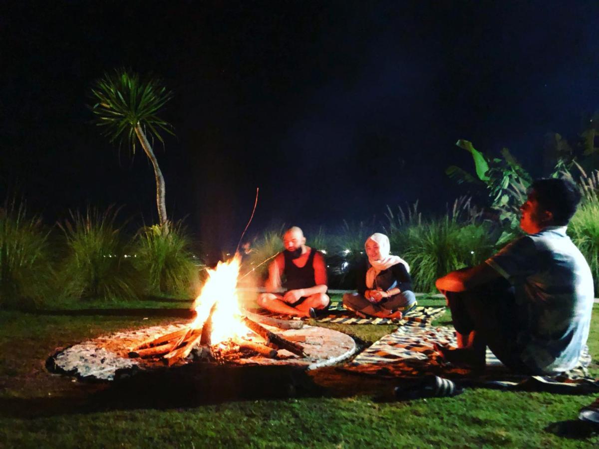 Отель Igloo Glamping Bali Кинтамани Экстерьер фото